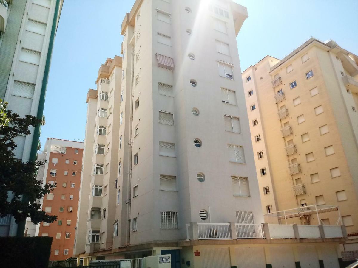 Apartamentos Gandia Grau Y Playa 3000 מראה חיצוני תמונה